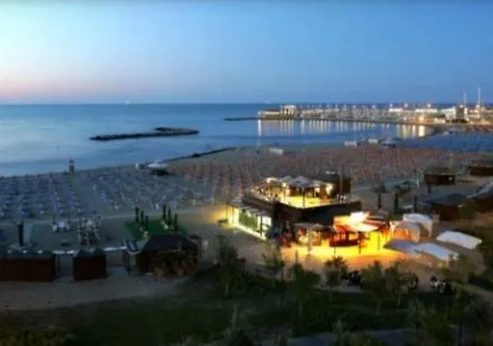 Casa Con Terrazza Sul Mare