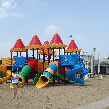 Casa Con Terrazza Sul Mare アパート リミニ