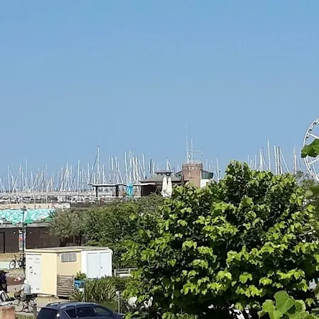 Casa Con Terrazza Sul Mare アパート *